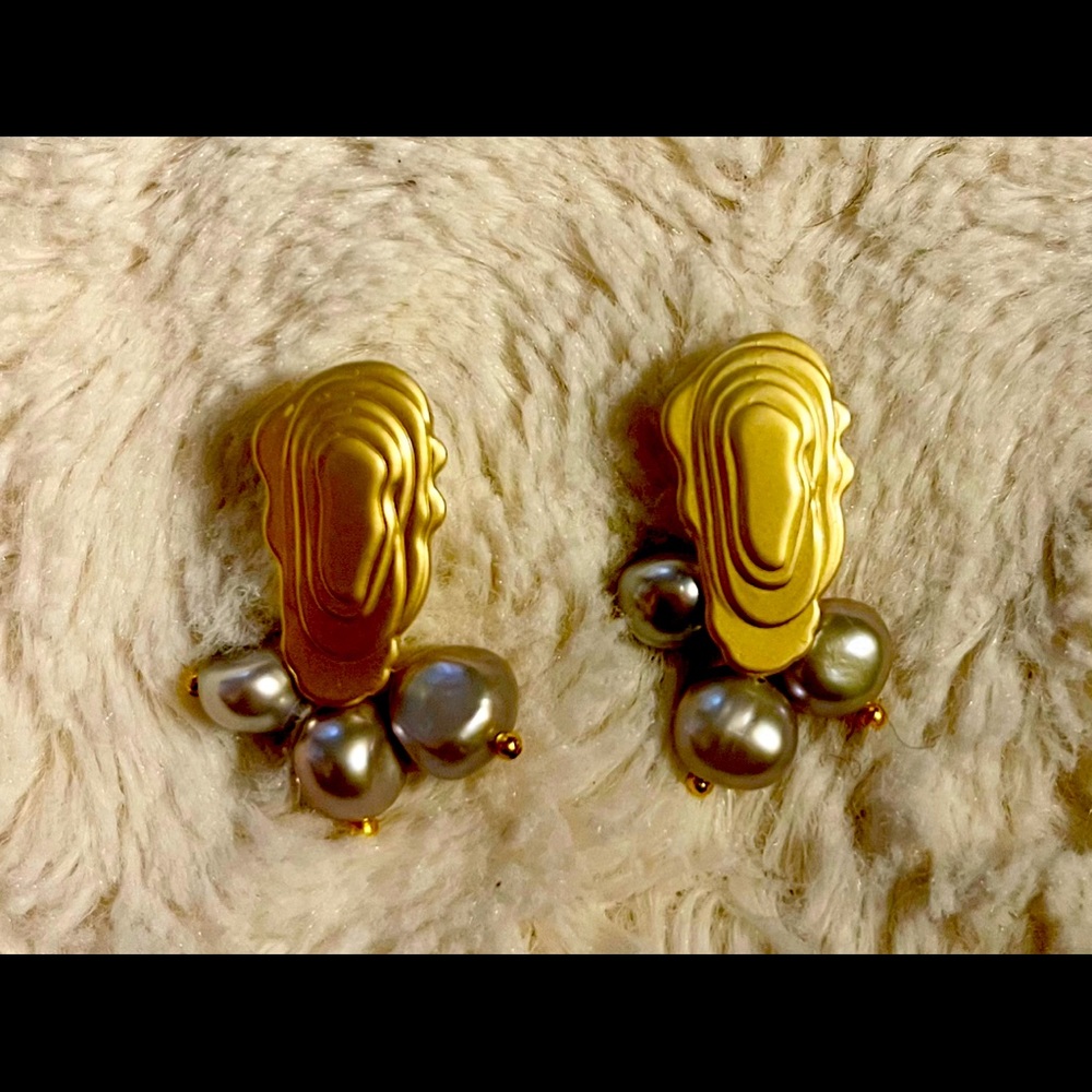 Handmade earrings with gray pearl accents